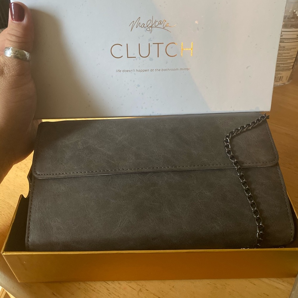 Maskcara Clutch - Gray